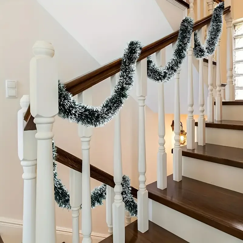 Green White Snow Christmas Tin - огляд і ціна Tinsel Garland Decoration