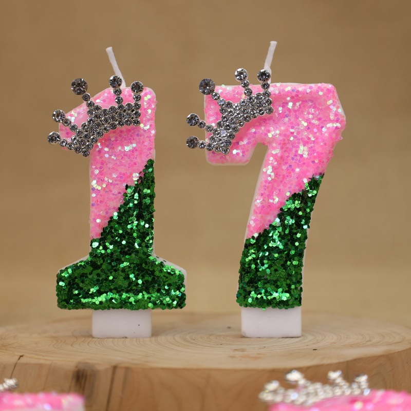 Sparkling Light Green Princess - огляд і ціна Holiday Candle Set