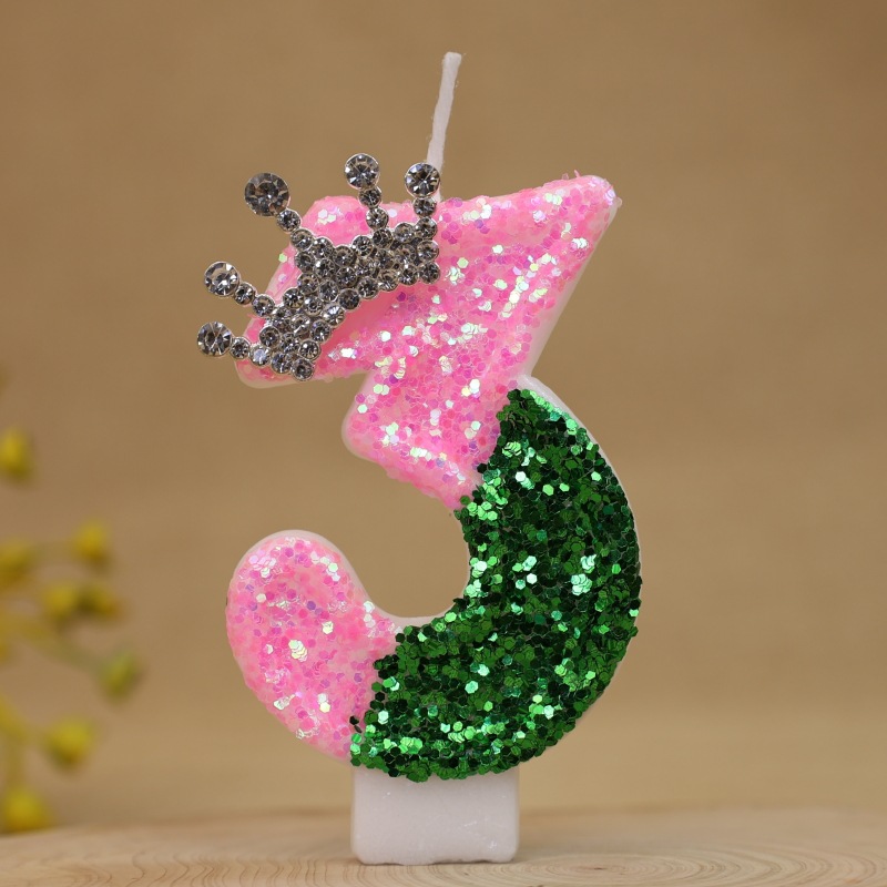 Sparkling Light Green Princess - огляд і ціна Holiday Candle Set